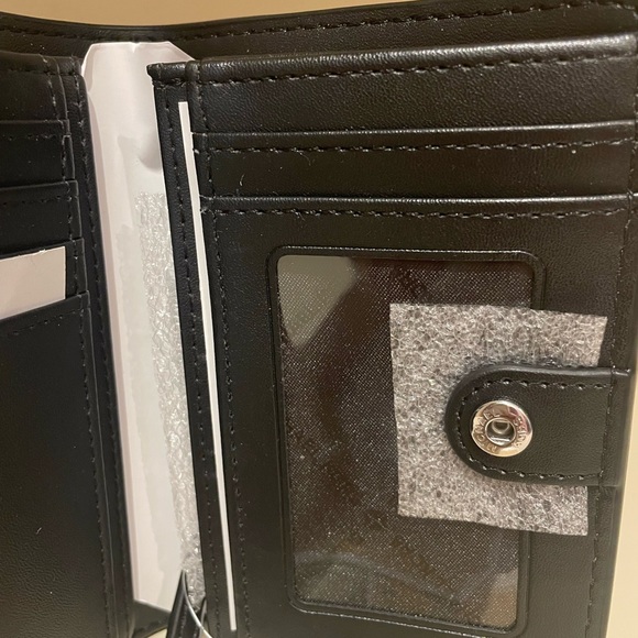 NWT Michael Kors Snap Wallet Men’s/Womens. Wallet - Picture 7 of 9